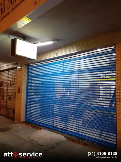 Transvision azul em loja de shopping